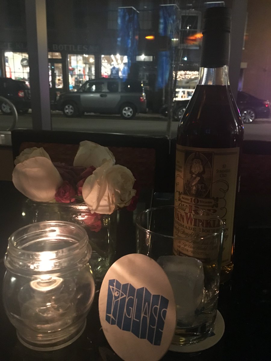 GlassLoungeOP's tweet photo. The incredibly rare, painstakingly anticipated Pappy Van Winkle is here at last. Join us for a glass and an experience you'll never forget! https://t.co/cIDV7HRin3