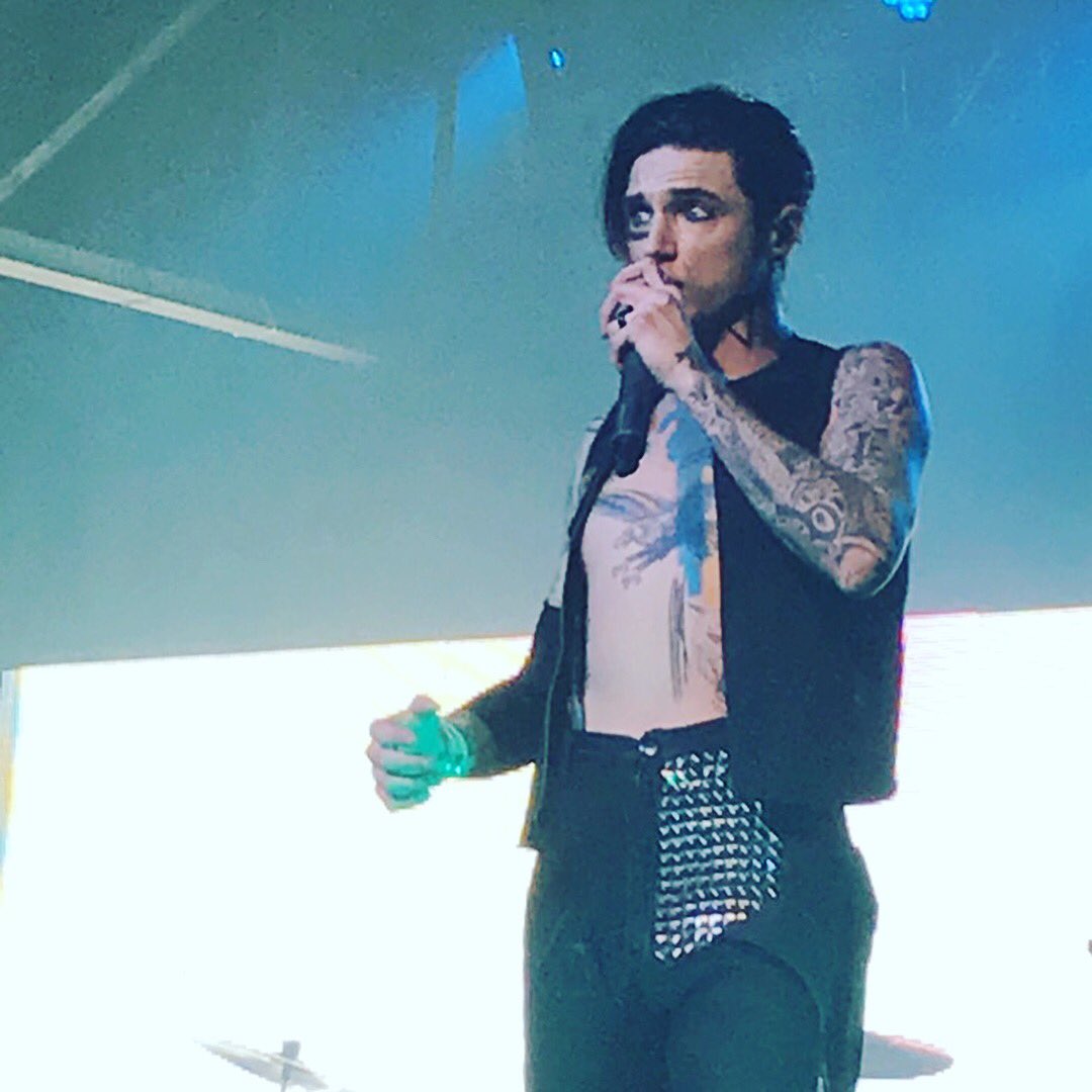 acountryrunner's tweet photo. Amazing show! Thanks for hitting Nashville &amp;rocking our souls! @blackveilbrides @AAofficial @andyblack  Just sad we missed @benjaminbruce https://t.co/LanzqzRFxX