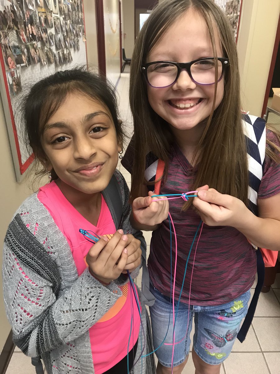 87emma2435's tweet photo. DIY club excited to learn how to make their new keychains. @RiceCISD #throwbackkeychains https://t.co/SRzoUwpriJ
