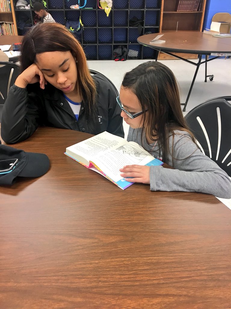 UTKBHM's tweet photo. Today, we read to the children of Lonsdale Community Center. Thanks to everyone that donated books for the volunteer experience of Black History Month. https://t.co/5bgvp0fPKY