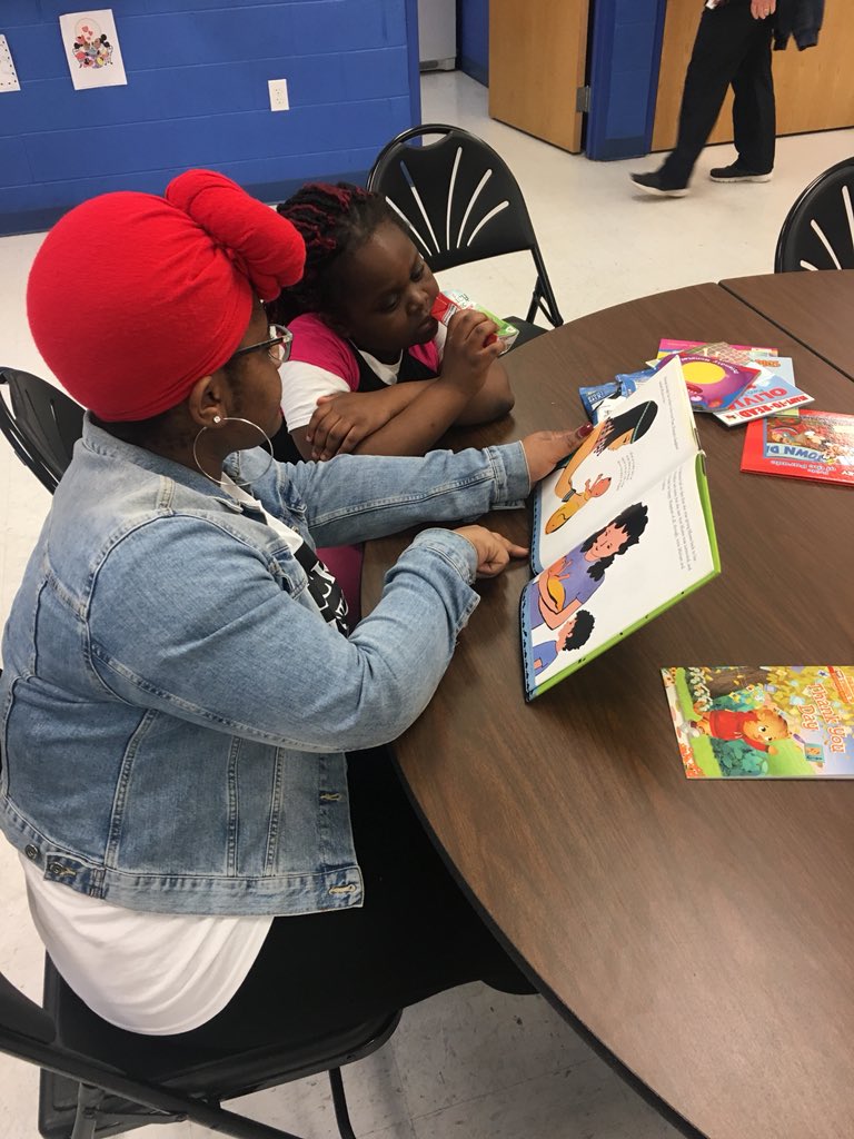 UTKBHM's tweet photo. Today, we read to the children of Lonsdale Community Center. Thanks to everyone that donated books for the volunteer experience of Black History Month. https://t.co/5bgvp0fPKY
