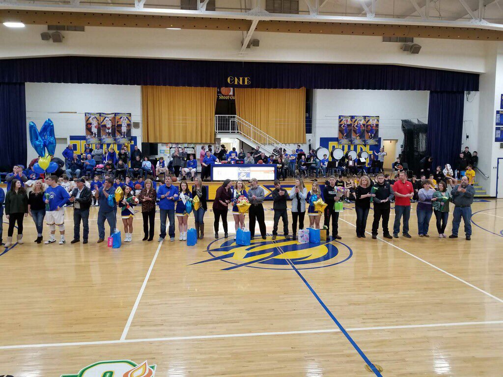 CNEHighSchool's tweet photo. Congratulations to the Senior Winter Athletes that were recognized tonight. Thanks for all your contributions to CNE and good luck with your future plans! @cneschools @CNEAthletics https://t.co/iO4PE8Tuhf