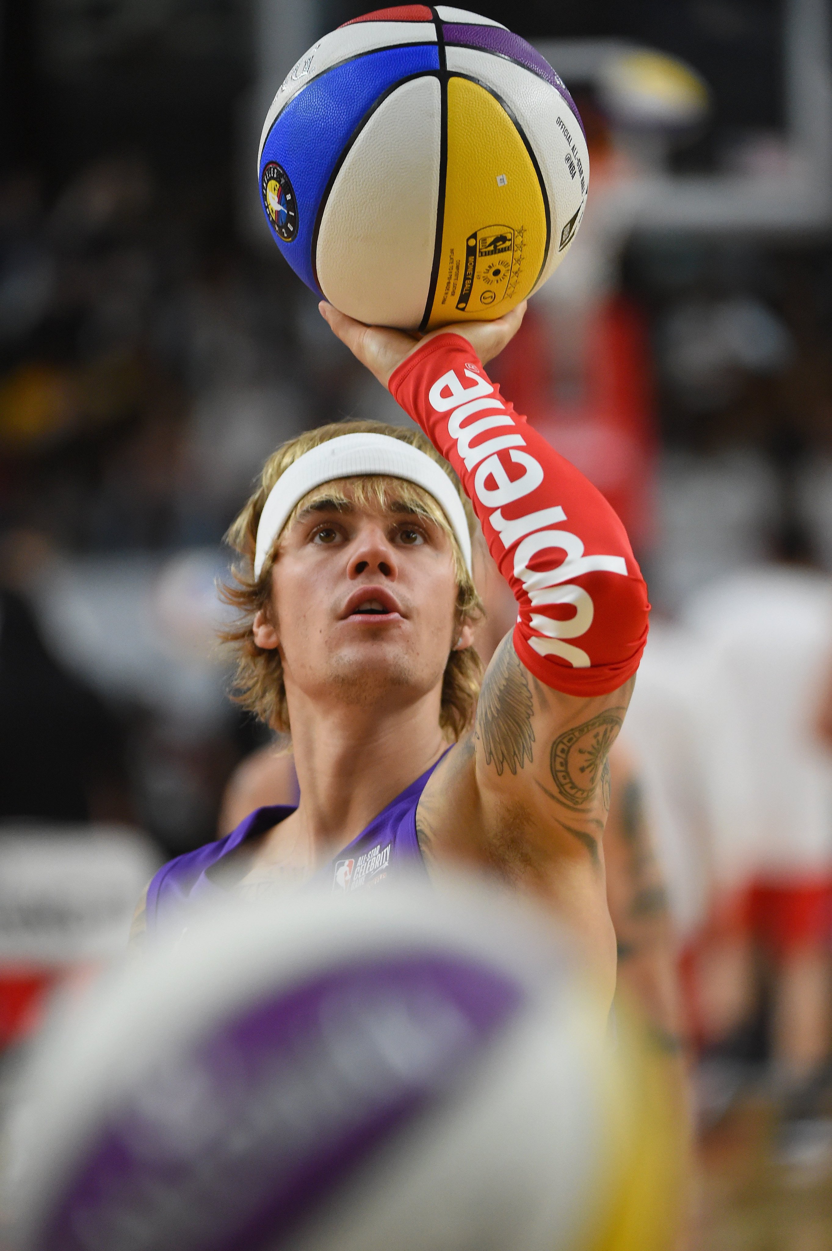 The Sporting News on X: Justin Bieber rocking the Supreme shooting sleeve  for tonight's #RufflesCelebGame  / X