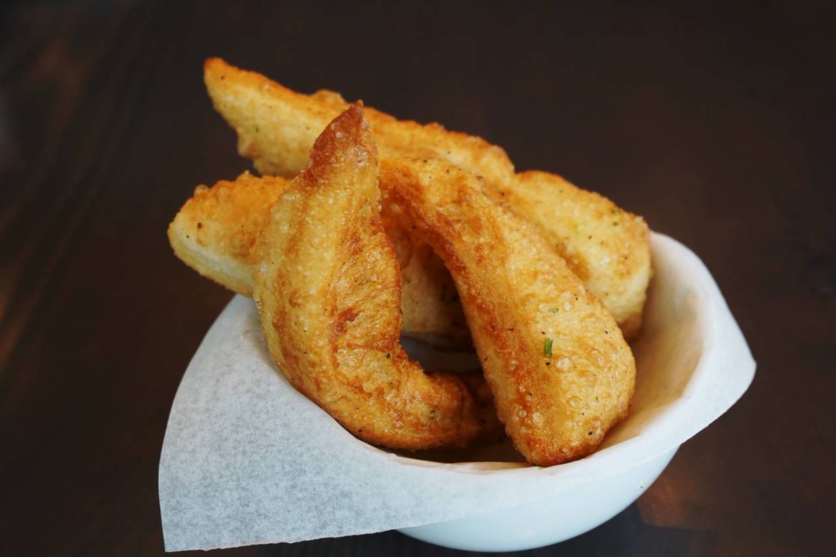 Table21Vic's tweet photo. We highly recommend you start your next meal at Table21 with our Garlic and Sea Salt Langos. This house made deep fried flat bread is delicious! #table21vic #yyj https://t.co/l3tcMfmGjJ