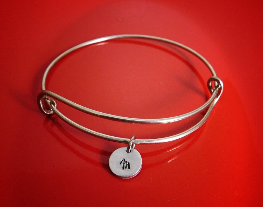 JMBJewelers's tweet photo. Personalized Charm Wire Bracelet - German Silver Bracelet - Graduation Gift - Nickel Silver Bracelet - Initial Bracelet - Wire Bracelet #jewelry #bracelet #etsy #unisexadults #aluminum #personalizebracelet #adjustablebracelet #stampedbracelet https://t.co/UiIIe3HBmI https://t.co/9Jb51ntDeu