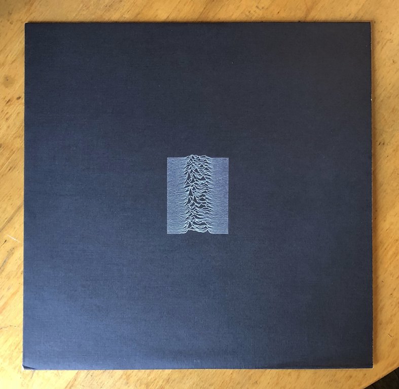 ricsrecordrack's tweet photo. #JOYDIVISION #vinyl #12inch #singles #VinylCollector #record #80smusic #80sbands #virginvinyl #vinyladdict #vinylrules https://t.co/o83nIRTjkI https://t.co/Ox7c4Dcd3Y