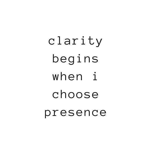 emilyperryyoga's tweet photo. “clarity begins when i choose presence.” ✨
@emilyperryyoga #quote #quotes #inspirationalquotes #inspirationalquote #quotestoliveby #affirmation #affirmations #jointhejourney #godeeper #inspiredpractice #epyoga #emilyperry #emilyperryyoga #maketheshif… https://t.co/mbF6OTNarA https://t.co/0HKxsTNpBK