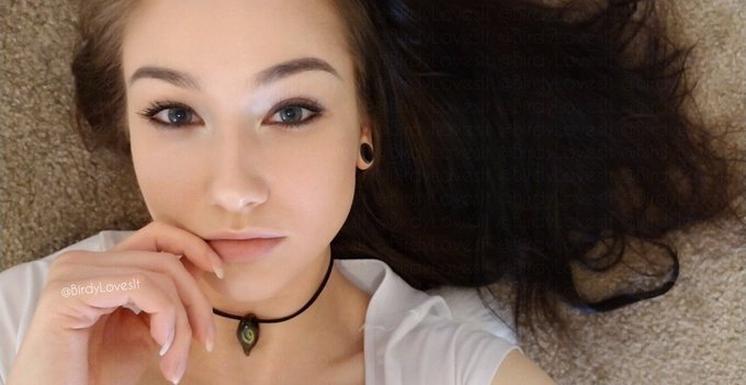 Favorite this cute picture of my face to help me feel better 😇 https://t.co/709J08qCXQ<a href="/tag/throwbackthursday"class="tags"><span>#throwbackthursday</span></a>