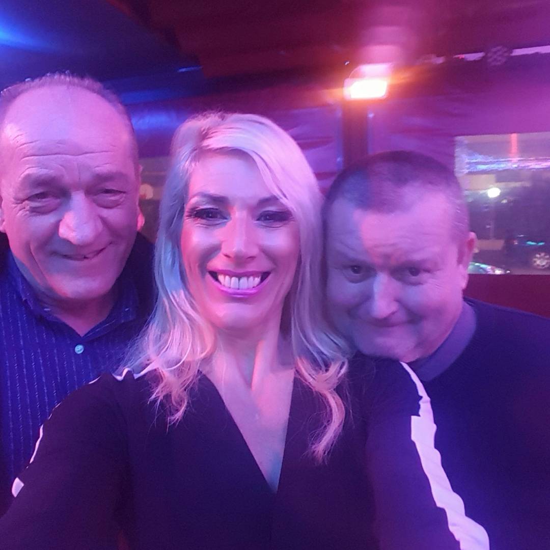 stickstar11's tweet photo. #stickyandfriends #benidorm2018 #sexymagicshow #stickystar #theredlionrincon #theredlionbenidorm #showtime .
Alguien me ha robado mi #SanMiguel https://t.co/nG9WdwdXeN
