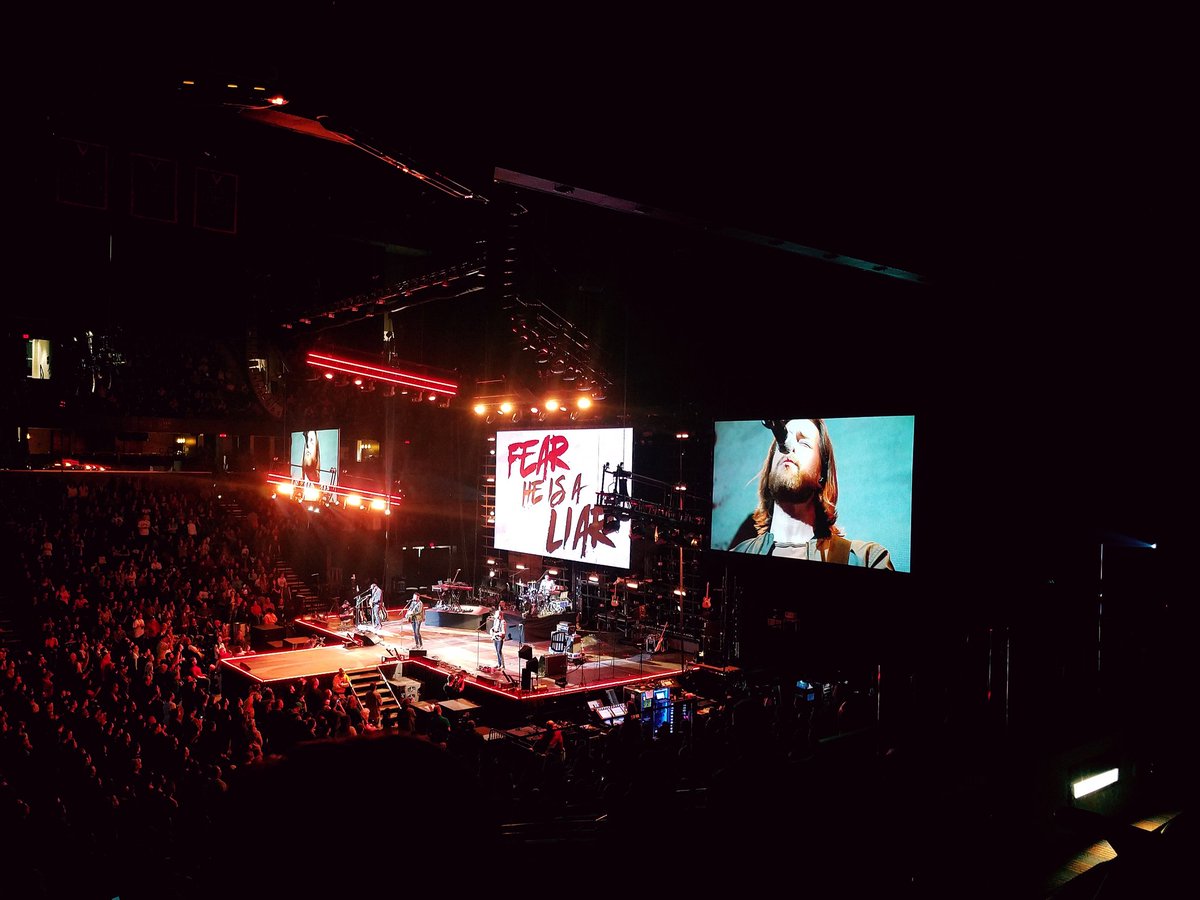 cparks351's tweet photo. #fearisaliar because He is the ultimate chain breaker. Thanks @zwilliamslive #roadshow18 https://t.co/EnLDoY8zWN