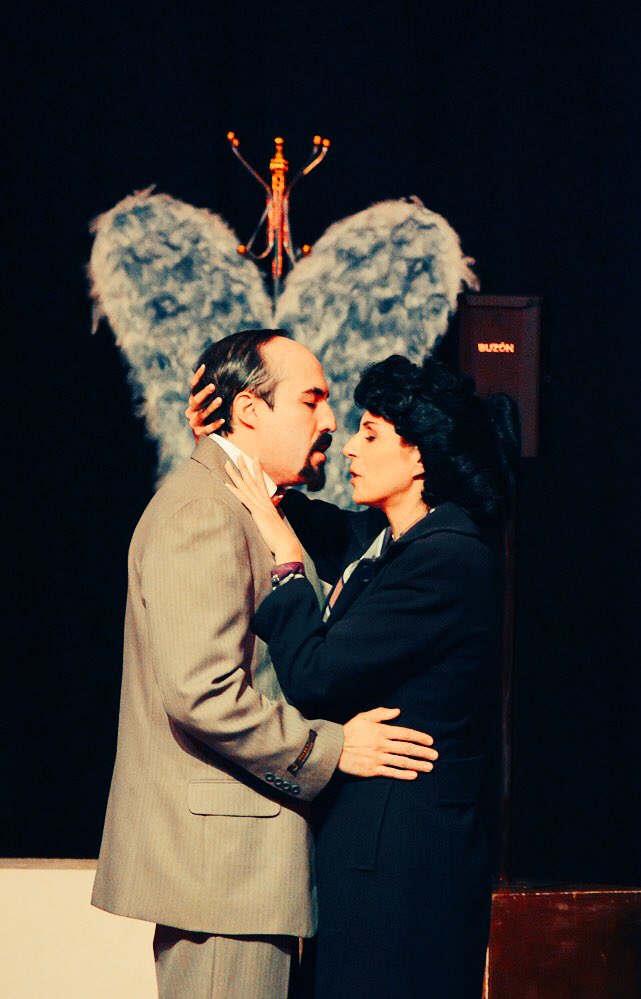 noesquemuera's tweet photo. #Teatro HOY #SíhayFunción  #ESTRENO “No es que muera de amor”: poesía de Jaime Sabines y Rosario Castellanos. Música en vivo. 20:30 hrs. Tenemos 2x1  #RT y mensaje directo. CCD: Colima 267, Col. Roma. #FelizViernes #MesDelAmor https://t.co/HaVtopHJHb