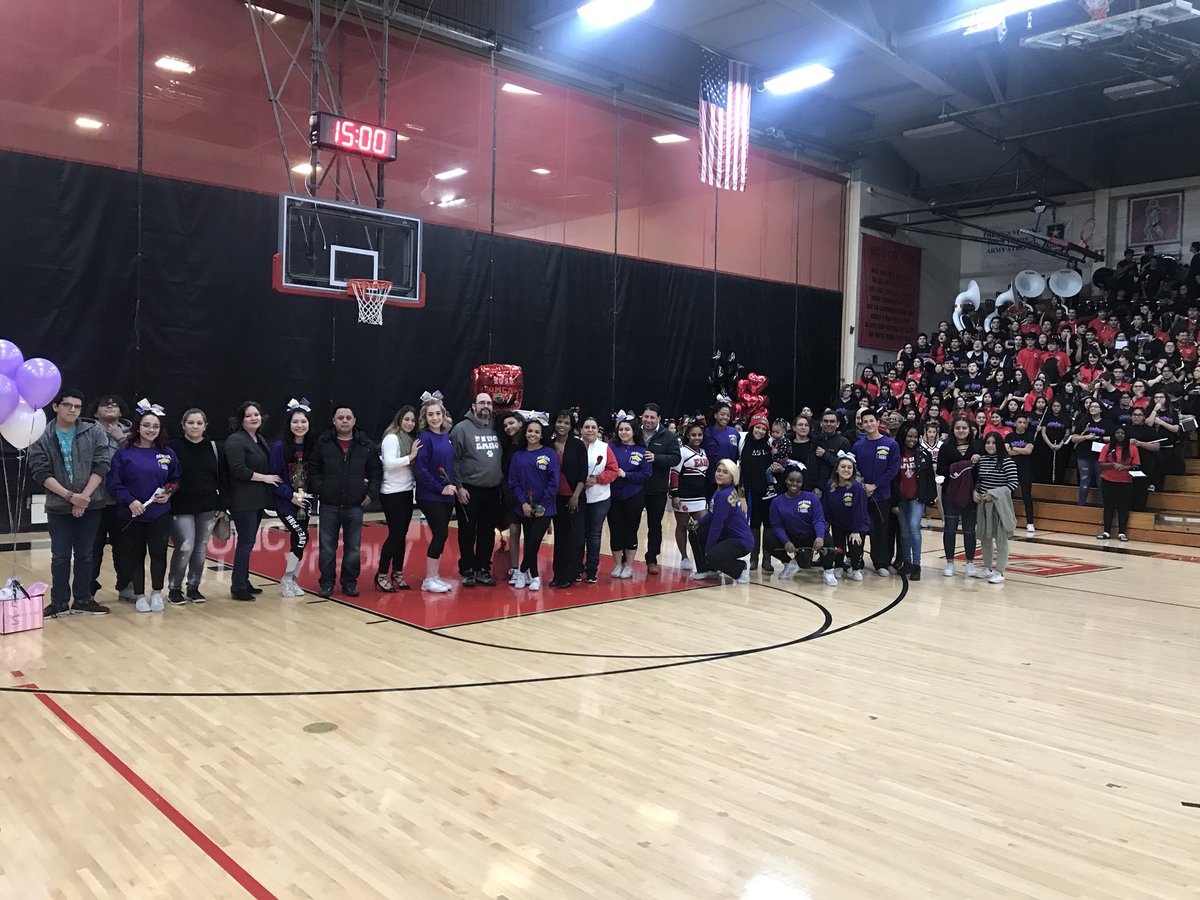 EATomcats's tweet image. Congrats to @TomcatCheer on senior night!