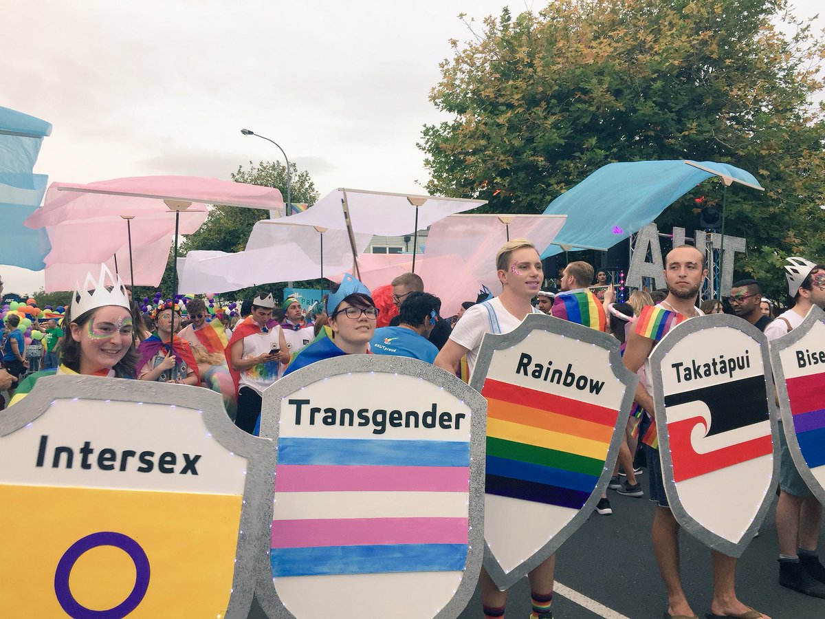 AUTuni's tweet image. We’re all ready to start the party here at the #AUTproud float! See you soon 👋🏳️‍🌈