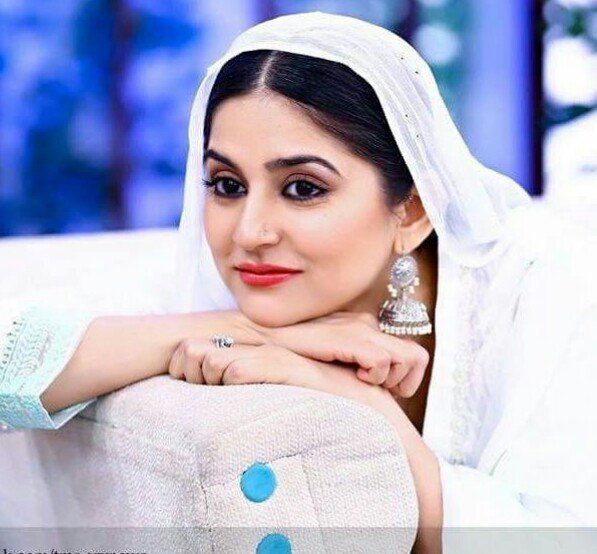 HafeezBarija's tweet photo. تـــــم مـــــٹا ســــکتے نہـــــــیں دل ســــے مـــــرا نام کــــــــبھی

پھـــــــــر کــــــــتابــــــوں ســــــے 
مــ ـٹانــــے کی ضـــــرورت کیا ہـــے

     مــــــاســـــــٹر ســـــ ــــنگت p👉 https://t.co/alDYBSVGso