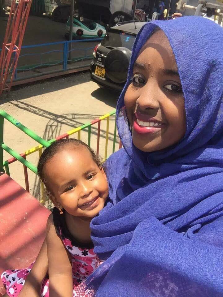 ImitiazHassan's tweet photo. Those who show mercy will be shown mercy by the Most Merciful. Show mercy to those who are on earth and the One Who is in heaven will show mercy to you. Let's help sister Faiza #HelpFaizaDahir #HelpFaiza #HumanityForFaiza. https://t.co/PLNxKJ3G5m