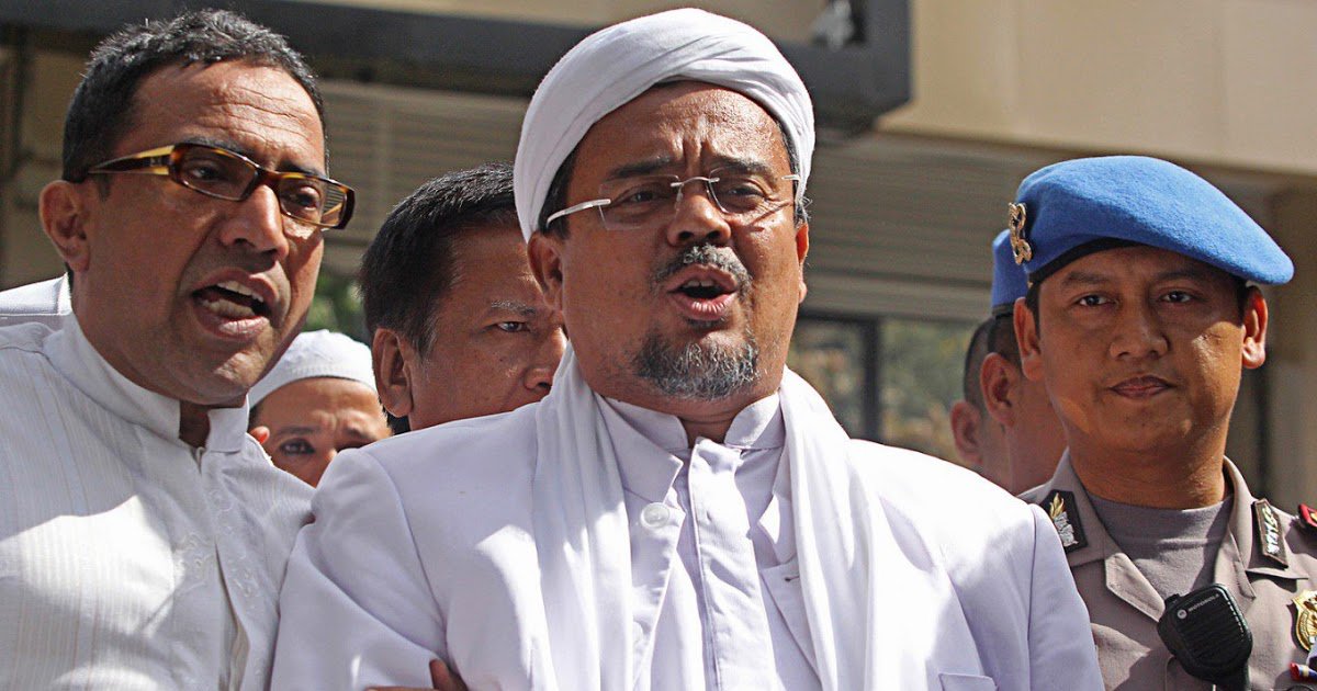 Terungkap 6 Kejanggalan Fatal Tiket Pesawat Habib Rizieq, Kesaktian Menembus Dimensi Waktu dlvr.it/QGjJ3K