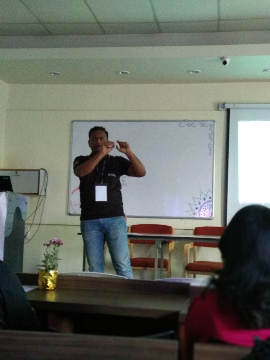 gnunify's tweet photo. @narendrapetkar shedding light on "Mozilla Marathi Localisation". #gnuNify2018 #day2 #sicsr #opensource https://t.co/u9jX8oFeDr