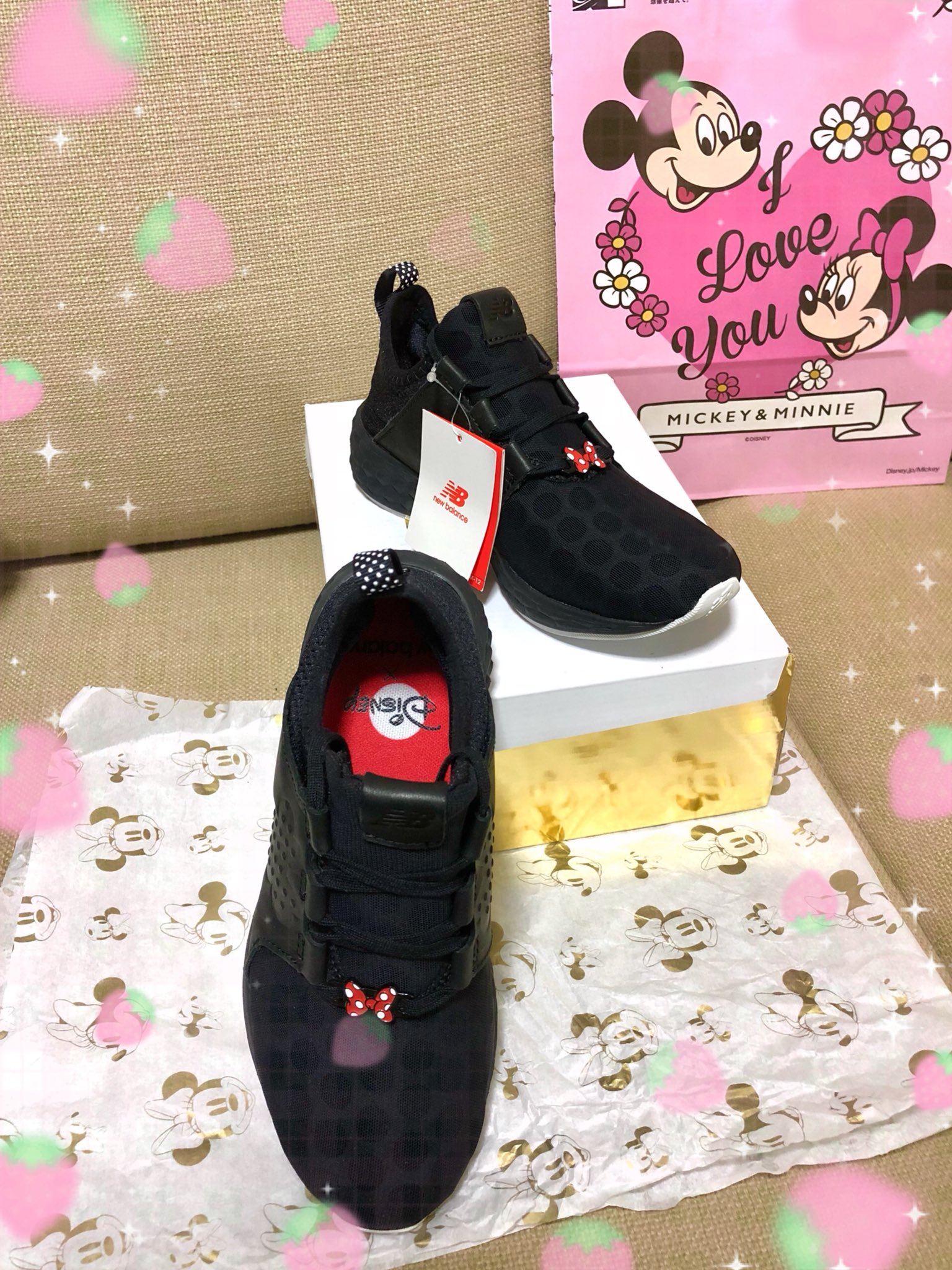 倉田雅世 倉嶋らむね 公式 昨日届いた人生初のニューバランス Disney New Balanceの ミニー コレクション かわいい かわいい 21 5センチだけど 22センチでも大丈夫だった 足に合うスニーカーうれしい W ニューバランス ディズニー 倉田雅世 倉嶋らむね 公式 昨日届いた人生初のニューバランス Disney New Balanceの ミニー コレクション かわいい かわいい 21 5センチだけど 22センチでも大丈夫だった 足に合うスニーカーうれしい W ニューバランス ディズニー
