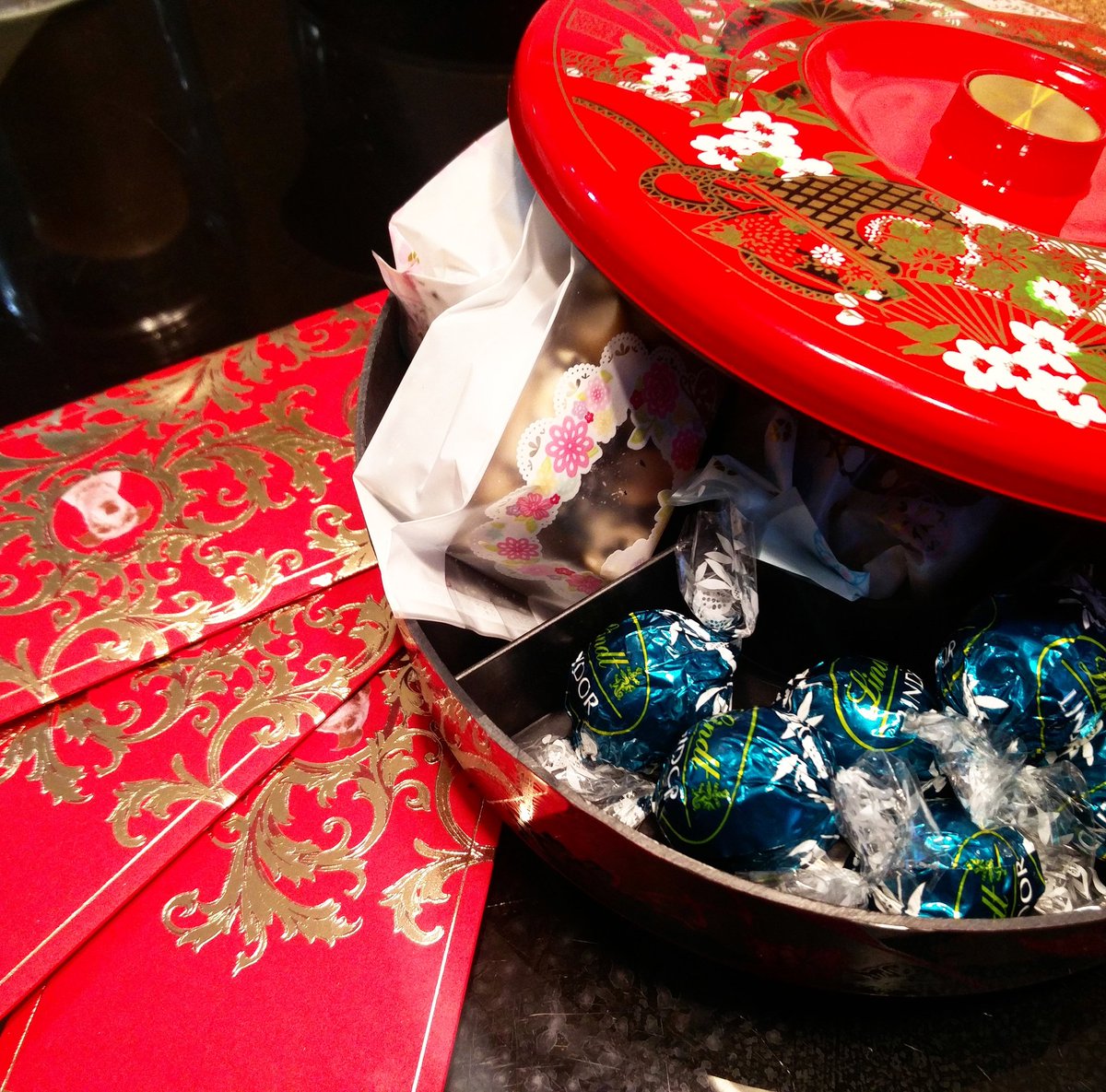 curiositytotheo's tweet photo. Happy Chinese New Year everyone!!

#eats #food #foodie #foodporn #foodblogger #foodpic #foodlover #foodaddict #goodfood #goodeats #yum #yummy #yyz #buzzfeedfood #curiosityeats #cny #chinesenewyear #新年快樂 #HappyChineseNewYear https://t.co/6uAmqXCCp8