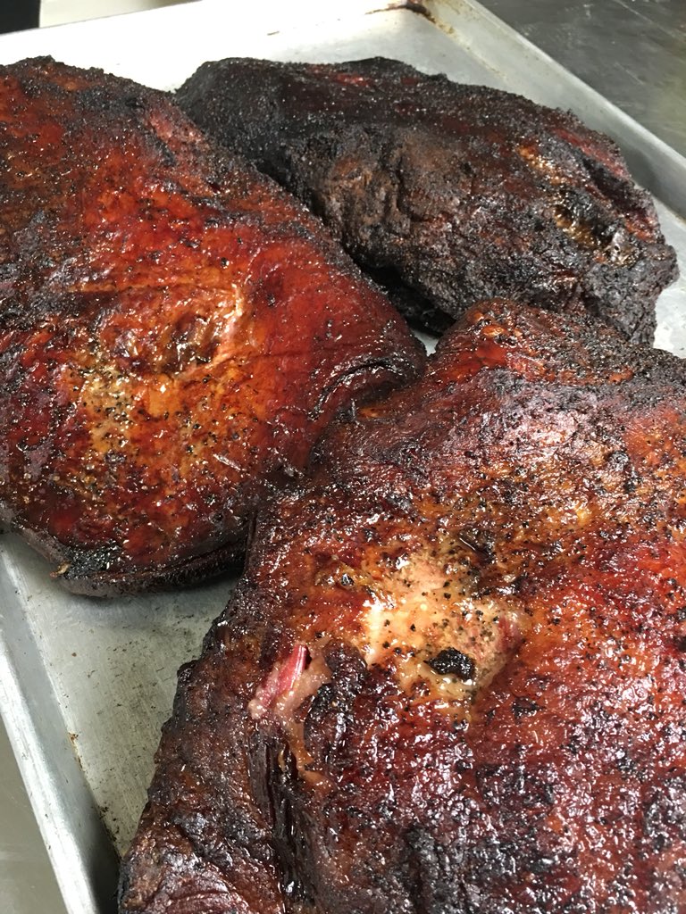 nosajj777's tweet photo. Slow-smoked Texas BBQ #troygeneralstore #lumberyardbbq #brisket #texas #bbq https://t.co/i7Y7Qr3GQ6