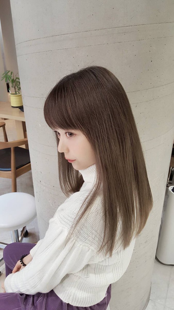 斎藤みらい Twitterissa こないだanzieでトリートメントをしてもらいました カラーはいつもヘアマニキュアみたいな色お願いします って頼みます 笑 渡辺さんが送ってくれる写真いつも画質が良き