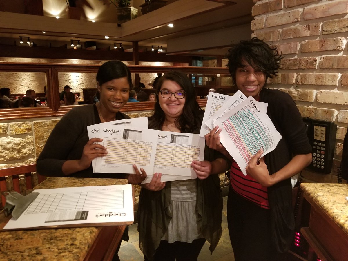 blaisejade9's tweet photo. 7 wait sheets at 183!!! Business is good and we have great ladies executing our wait and taking care of guests!!! #onecheddars https://t.co/oLDlt7c82m