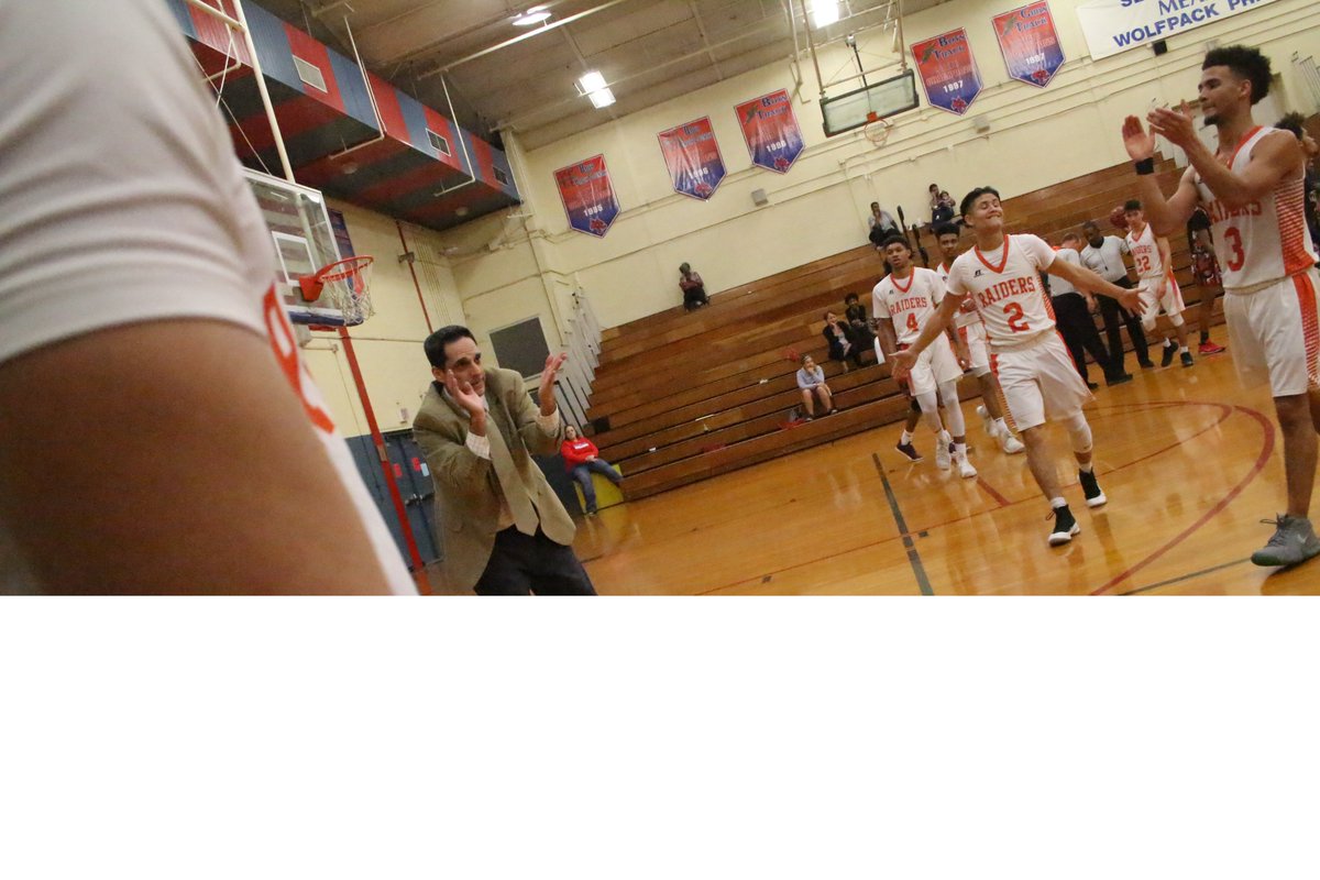 ClayTodaySports's tweet photo. @1996noles and Raiders knock one out of park..second district title..against much bigger inside Westside team..@tyjamesmc bloodied but still a warrior... https://t.co/XIN4LQMBnA
