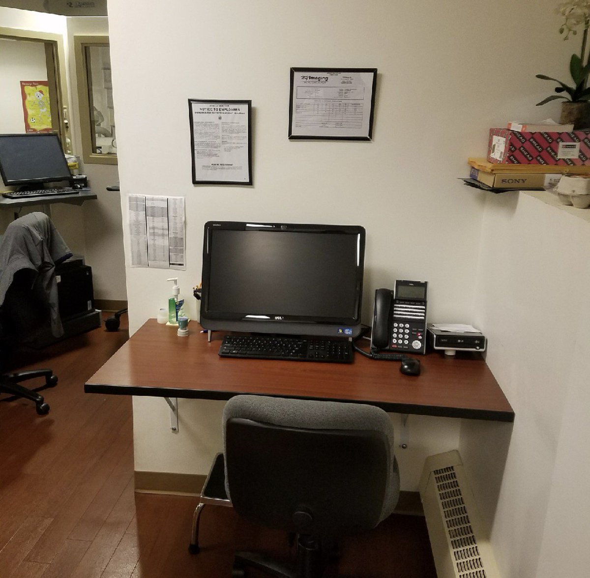 thehvconnect's tweet image. Get CONNECTED with Extreme Cleaners in #poughkeepsie

✨Need EXTREME professional cleaning?✨ Extreme Cleaners is committed to leaving your office sparkling clean. 💪 Head over to their page for more info.

theextremecleaners.com

#hudsonvalley #extremecleaners #officecleaning