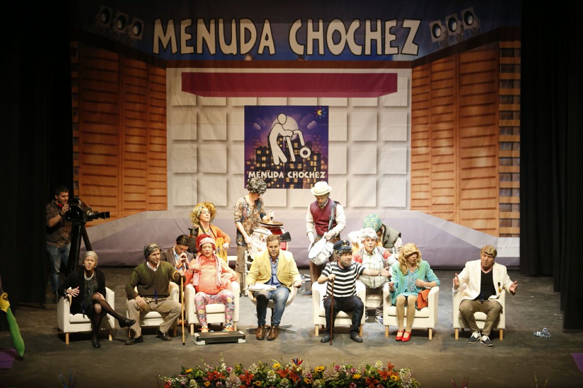 ¡La comparsa <a href="/ComparsaGirls/">Las Jorobadas 🐪</a> y la chirigota Felices a las 4 son las ganadoras del I Concurso de Agrupaciones del #CarnavalMairena18!¡ENHORABUENA! Y mañana desfile (16:30, #Lepanto) y actuación de  <a href="/lachirisevilla/">La Chirigota de Sevilla</a> (22, carpa  #CascoAntiguo) #SomosCultura #SomosParticipación