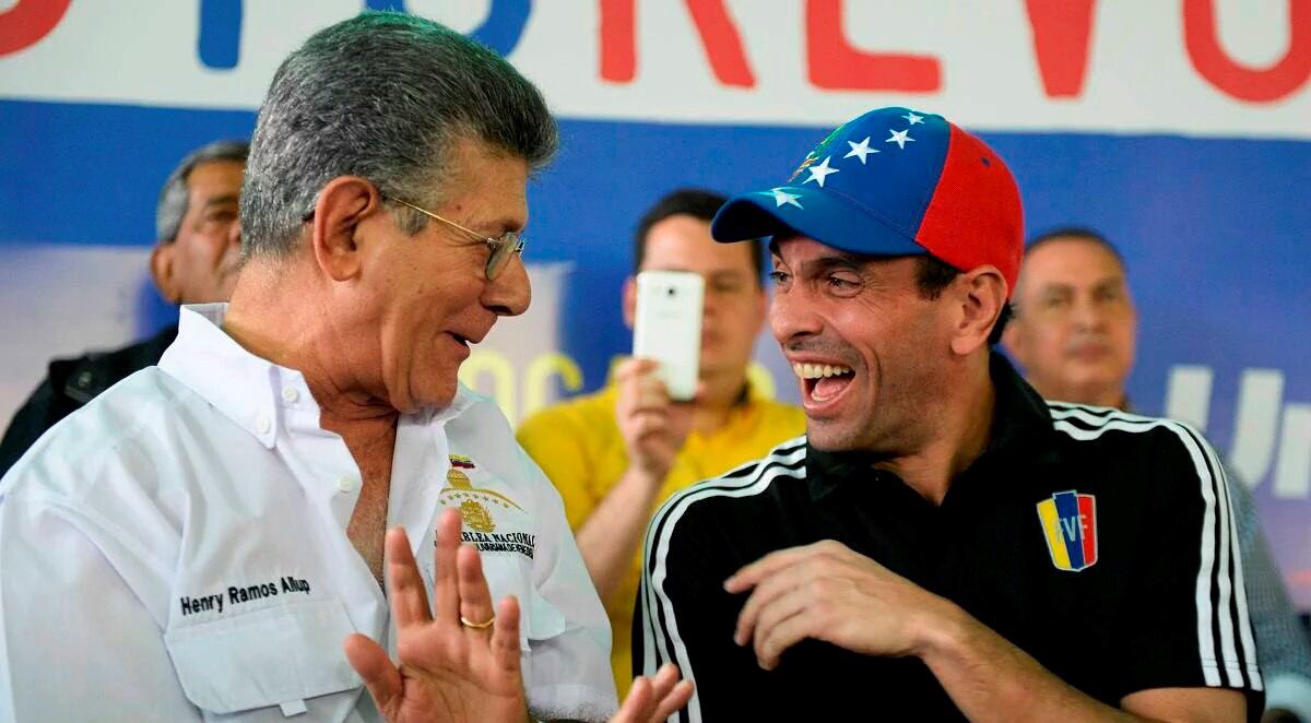 SOS - Dictadura de Nicolas Maduro - Página 33 DWNL2xkW0AA12RN