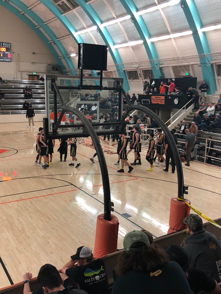 CapoValleyHS's tweet photo. Boys Basketball CIF 2nd Round - Player Intros vs Beverly Hills. Let’s Go Cougars #WeAreCV #CapoBasketball https://t.co/aYTKUiXkaK