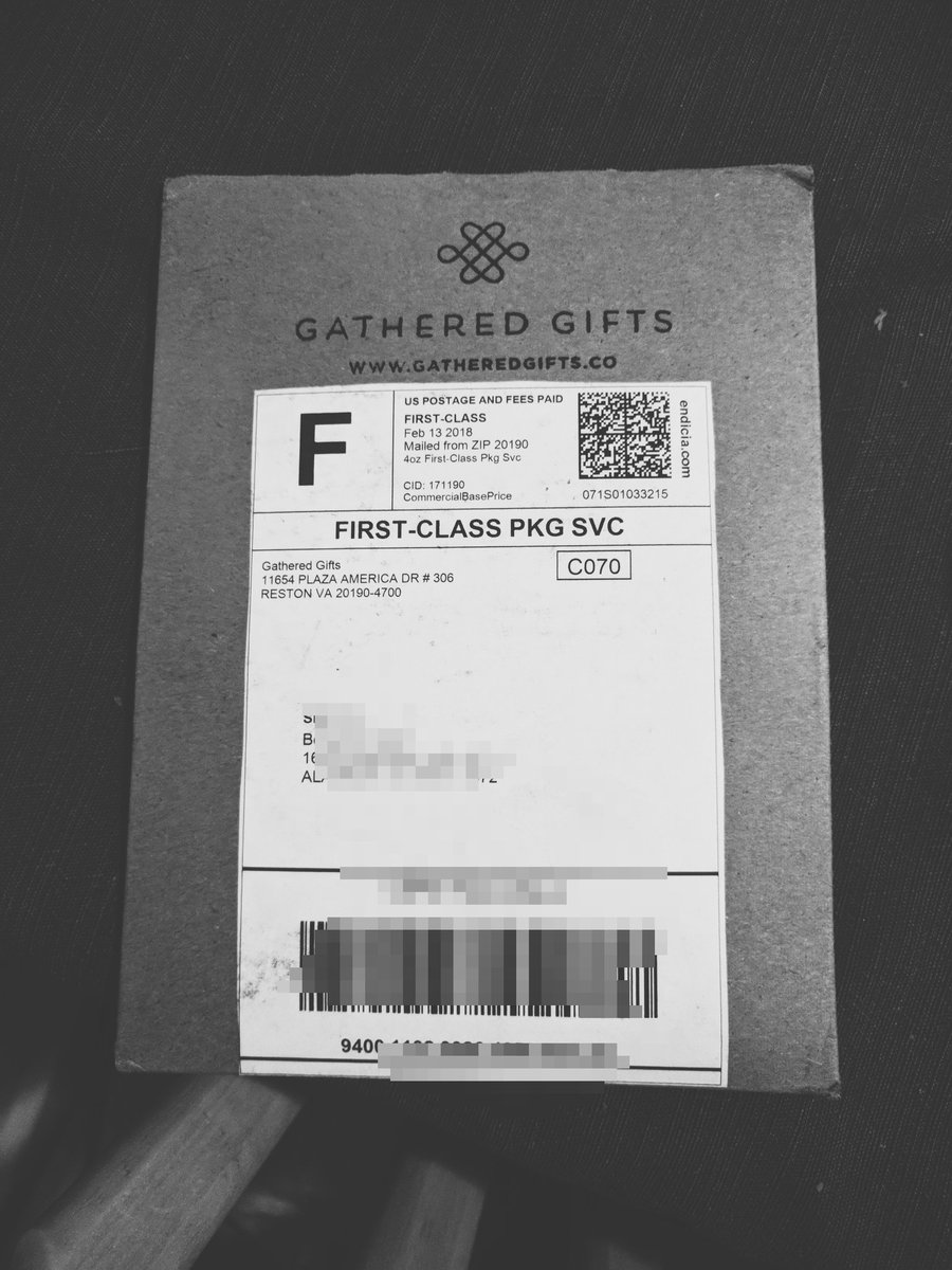 hensever's tweet image. Happy New Year! Sun Nien Fai Lok! I just received some beautiful Lai See envelopes to give away from @GatheredGifts Check out my friend @sylviayam 's new awesome company and buy some awesome envelopes for the new year!