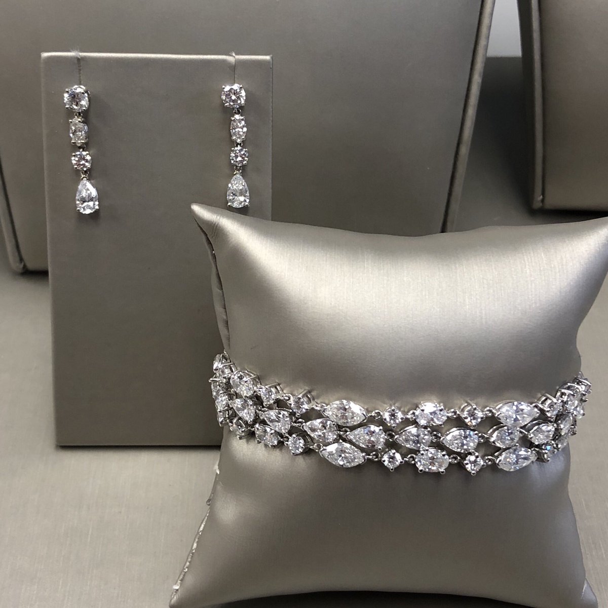 adcdiamonds's tweet photo. Available to you on MEMO! Call 888-232-3426 https://t.co/chnSx9Ctrn