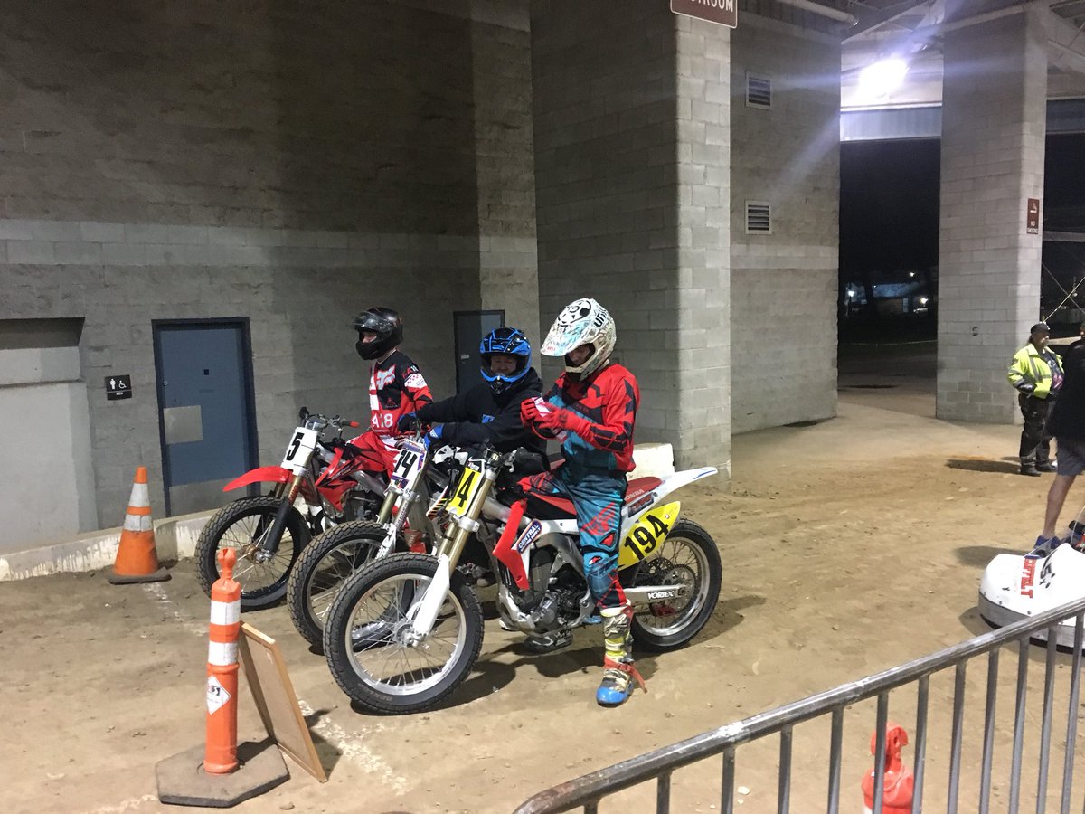 Practice time. @hinsonracing , @FlyRacingUSA , @pivotworks , @acerbisusa , @WorksConnection , @CentralWelding , Pro Caliber, EliteMx Graphics