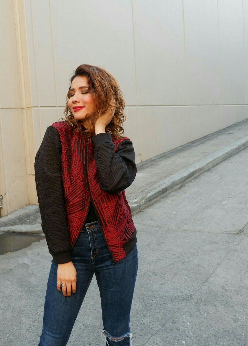 aloveyakarylle's tweet photo. Karylle ' #OOTDMoMukhaMo
#showtimefriday ❤❤❤😘 https://t.co/v3scuqnos1