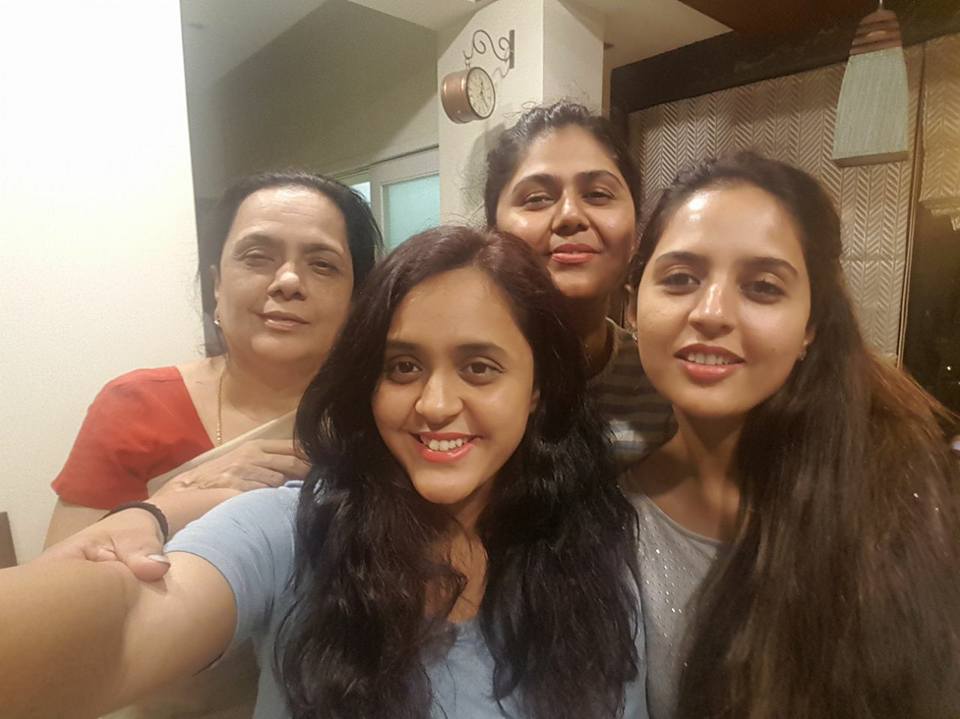 Pankajamunde's tweet photo. Happy birthday @DrPritamMunde ... Have a long healthy wealthy successful happy n  content life ... Do good for ppl n society which u r anyways doing n  make 'Baba' feel proud ... We all had simple family time at home after  long busy schedule n missed Baba a lot ... https://t.co/Rkp49bIrup