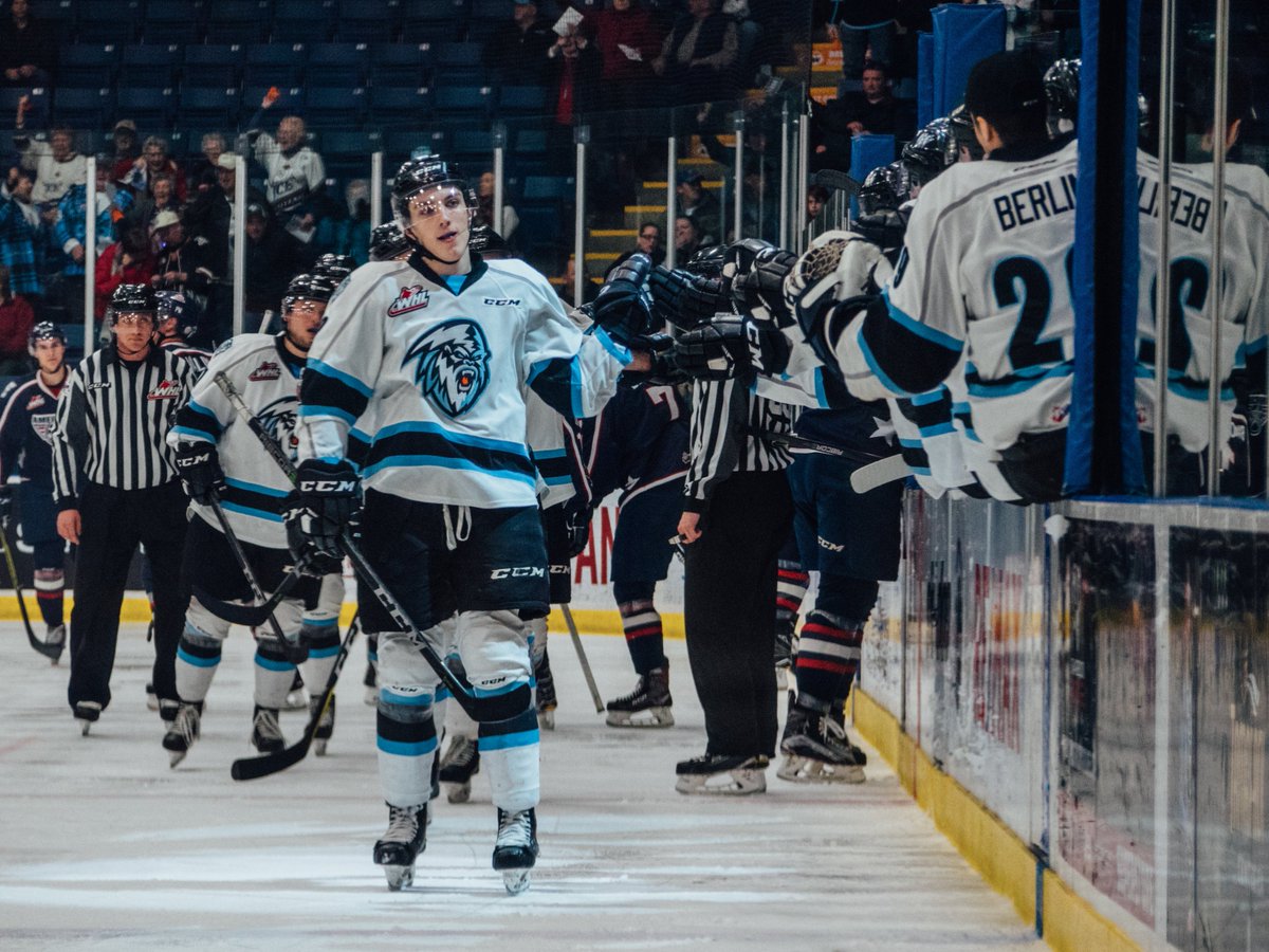 BradcasterJones's tweet photo. The @WHLKootenayICE defeat the @TCAmericans 5-2 at Western Financial Place, full story to come but here's some photos from tonight's win for now #WHL #Cranbrook #KTNvsTC https://t.co/u1Nz3mDmGJ