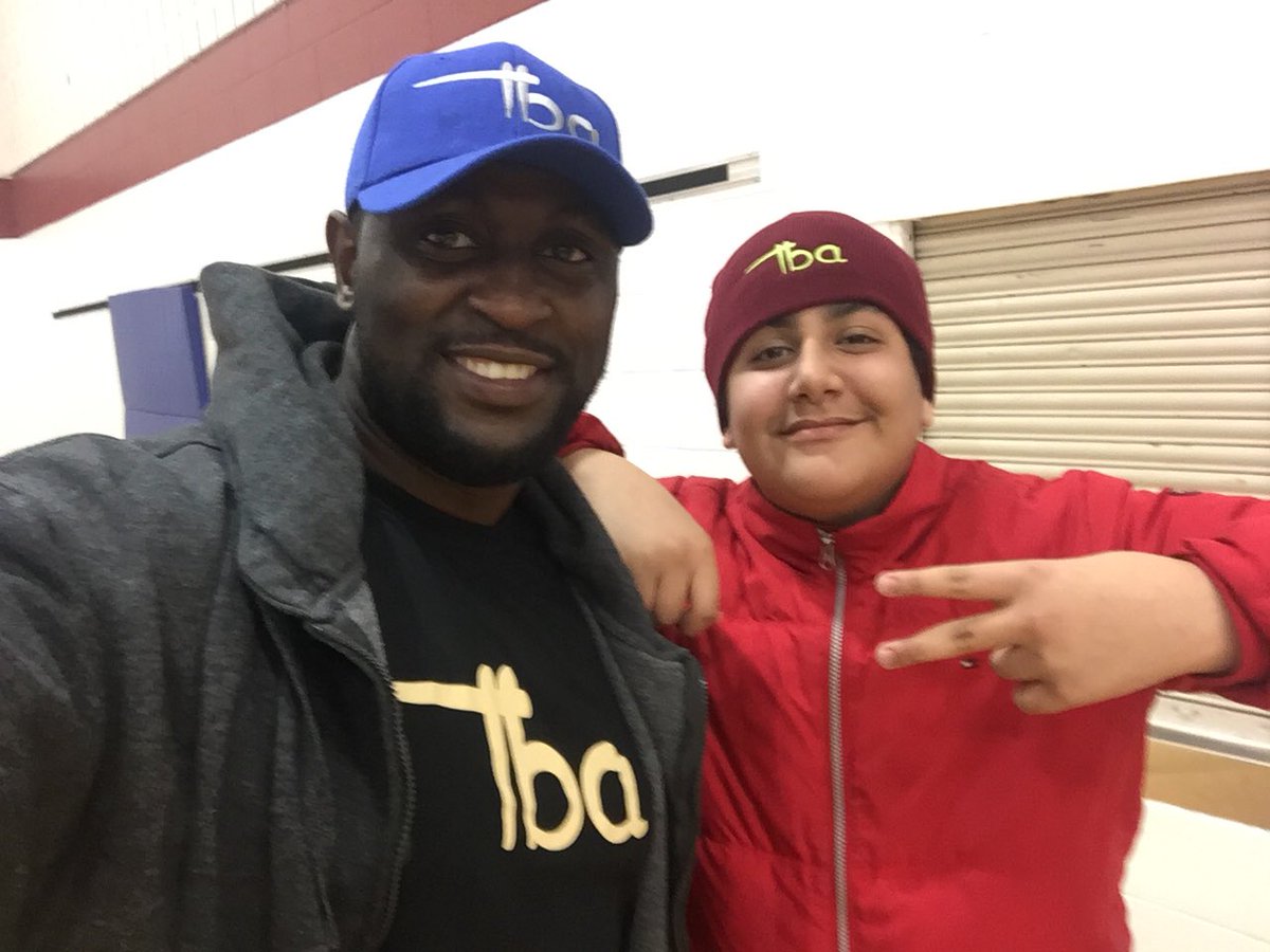 FabienKalalaCim's tweet photo. West-End #Ottawa Friday night sport! Team #Tba vs Team #BlackPantherMovie #CommunityEngagement #basketball #Kids #Youth #Communityinvolvement #Backtothecommunity @CarlingtonCA @ysb_bsj @OttawaPolice @ottawacity @cpopco @bayshore @Youth_Ottawa @TBA23 https://t.co/Jgu63pz2A0