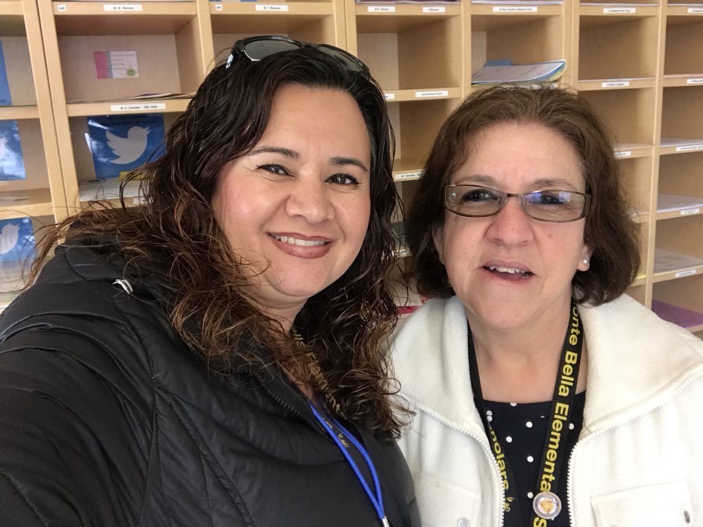 Smiley96Maira's tweet photo. #ISotW Mrs. Gonzalez, a super awesome lady. Does a wonderful job working with our kids in need.  Thank you for all you do and for being an exceptional lady, 😊 #3RScholars #AlisalFuerte #AlisalStrong https://t.co/Vof9Cm89vC