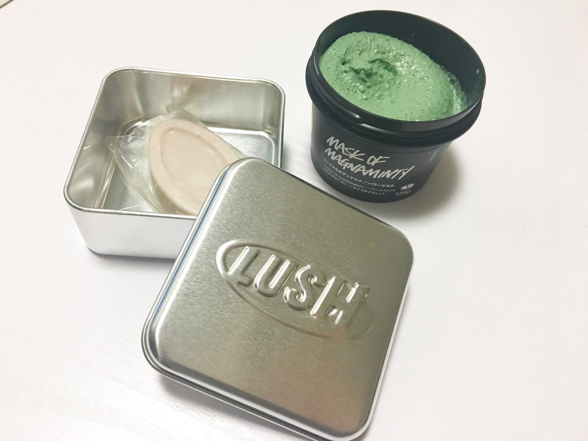 こうさ Sur Twitter Lushでパワーマスク 抱擁の満月 ボディーバター缶を購入 パワーマスクと抱擁の満月は後ほどレポしたいと思います 抱擁の満月を入れるのにピッタリだな と思って購入したボディバター缶が自分の中でヒット 他の缶も買いたくなった