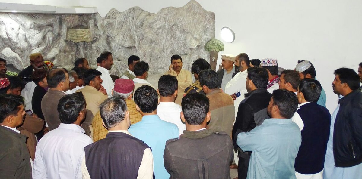 abbasialianjum's tweet photo. PPP MNA @NawabAliWassan Listening The Problems of People at His Residence #Wassan_House_Khairpur  and Trying To Solve Every Single Problem As SooN As Possible..

@BBhuttoZardari @BakhtawarBZ @AseefaBZ 
@NawabAliWassan @Fida_Wassan https://t.co/kgcrIk5UzM