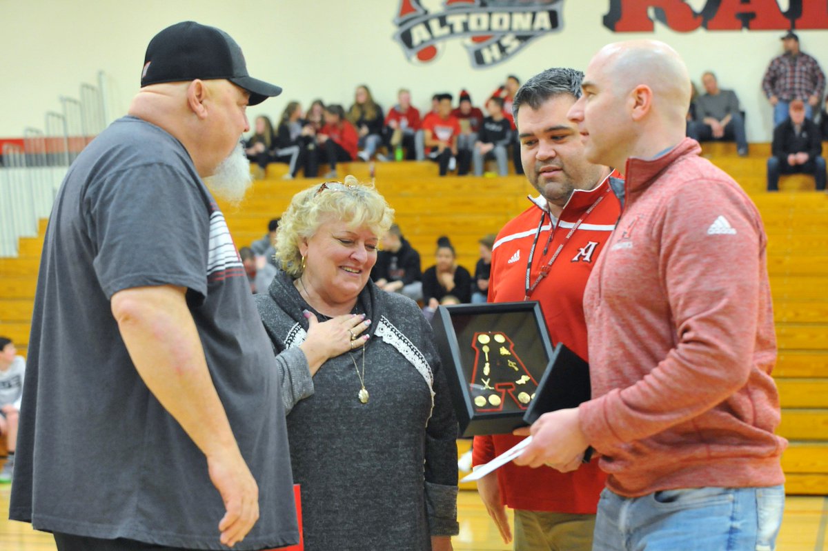 clcolb's tweet photo. Nice honor AHS! @altoonaad #railroader4life #railspride https://t.co/b406LA6VW4