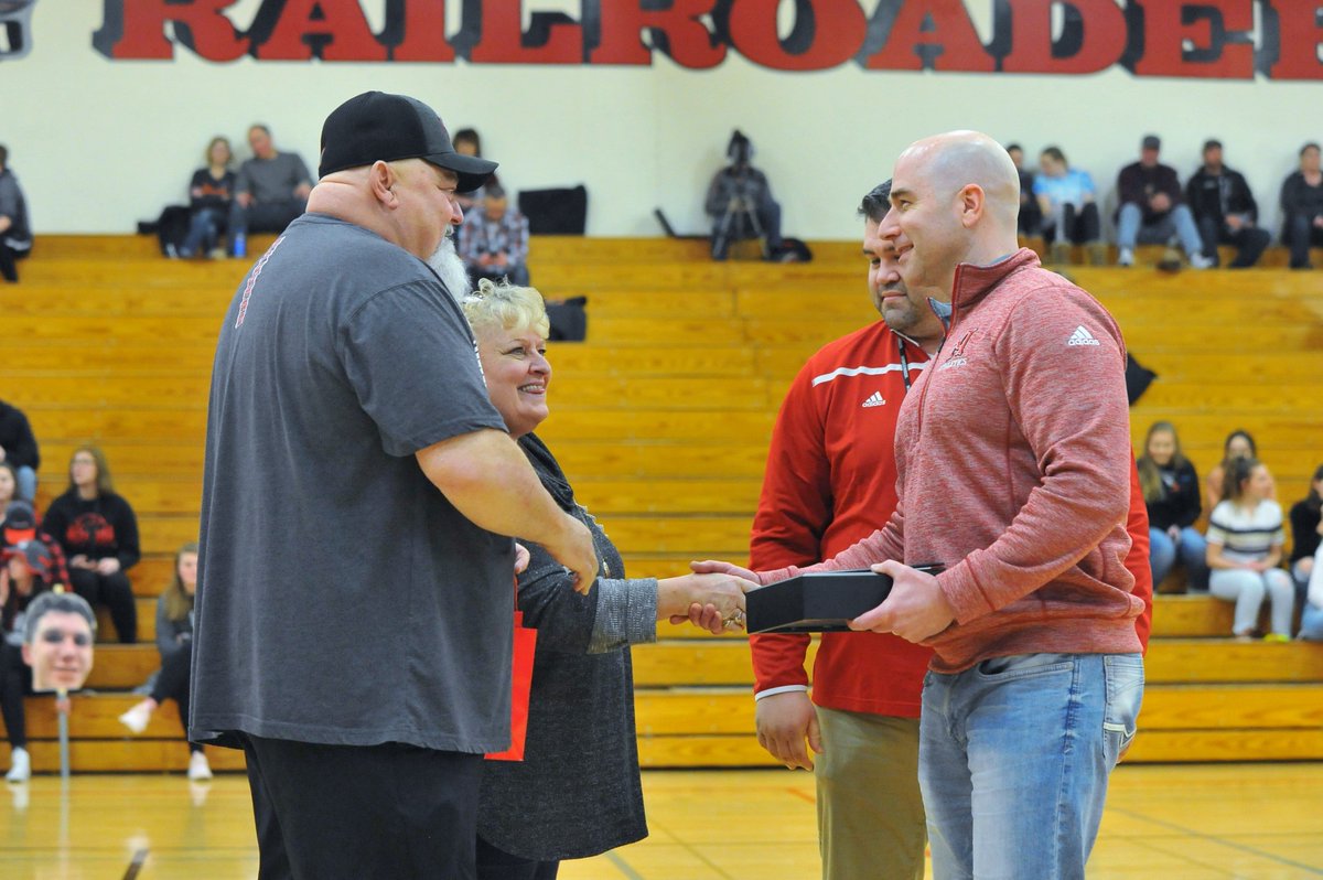 clcolb's tweet photo. Nice honor AHS! @altoonaad #railroader4life #railspride https://t.co/b406LA6VW4