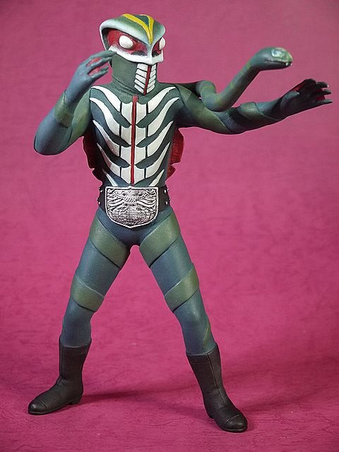 ポピー/ウミヘビ男 ソフビ 楽天市場】海蛇男 ミドルサイズ《2019年3月