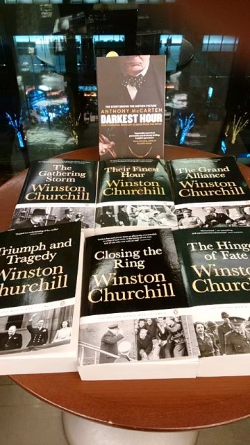 八重洲ブックセンター本店 No Twitter ７f 洋書 ３月３０日より ウィンストン チャーチル ヒトラーから世界を救った男 原題 Darkest Hour が公開されます ７階洋書売場ではチャーチルの 第二次世界大戦 回顧録全６巻もとり揃えております Darkesthour