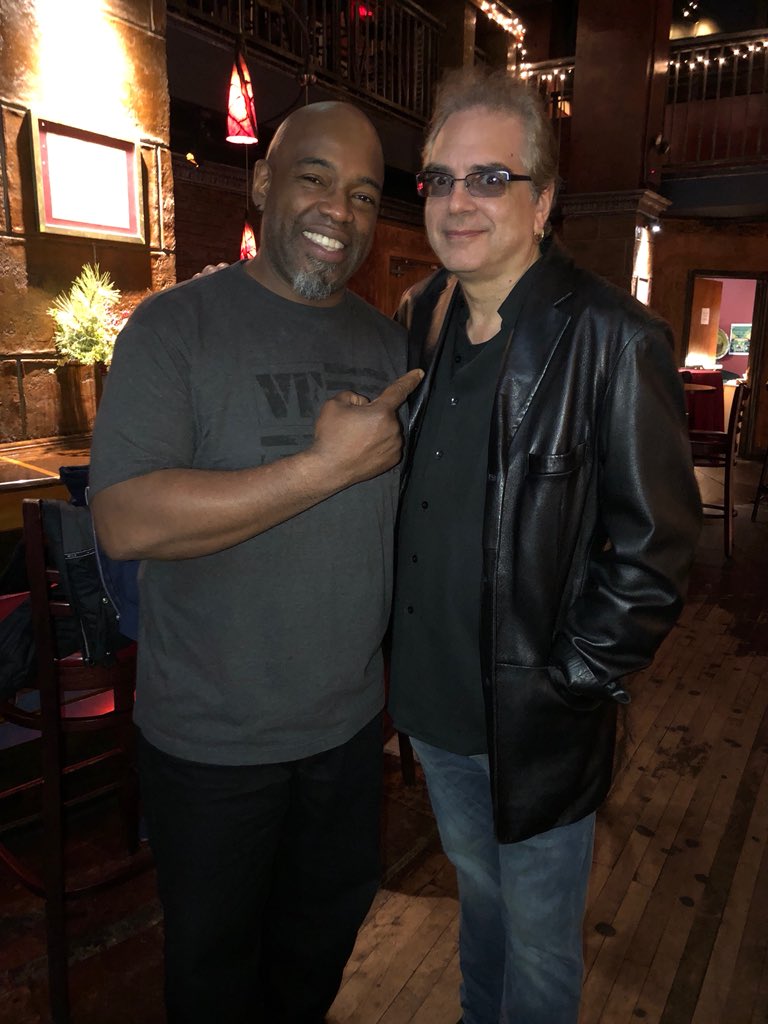 modern_drummer's tweet photo. #RobThomas #drummer @FogleAbe #AbeFogle & @modern_drummer #BillyAmendola @CuttingRoomNYC with #thePeterFishband #Saturdaynight #livemusic https://t.co/G082JA7dWe
