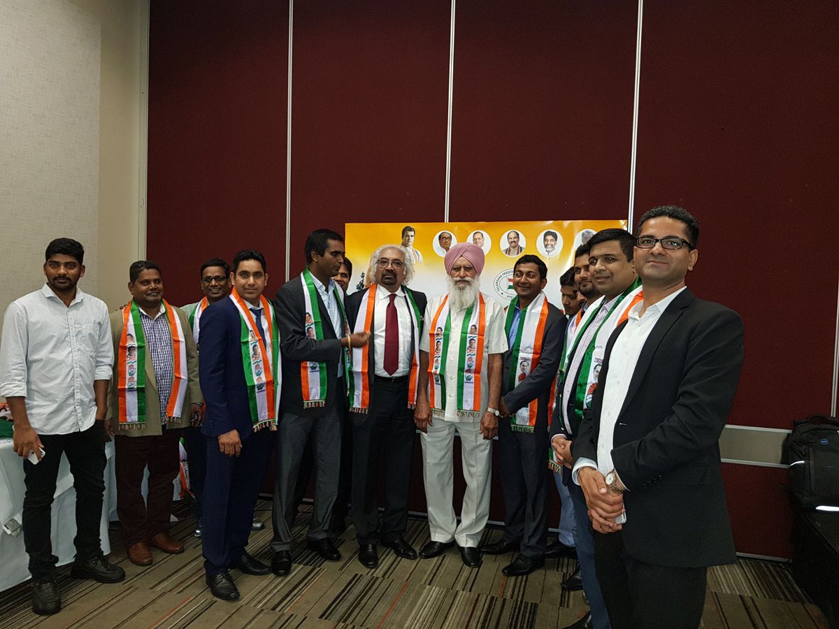 sampitroda's tweet photo. I want to thank Indian Overseas Congress - IOC @IOC_Australia specially @manojsheoran_ Manoj Sheron and his Team for hosting an event in Sydney and Melbourne. https://t.co/d9oMDpwnV9