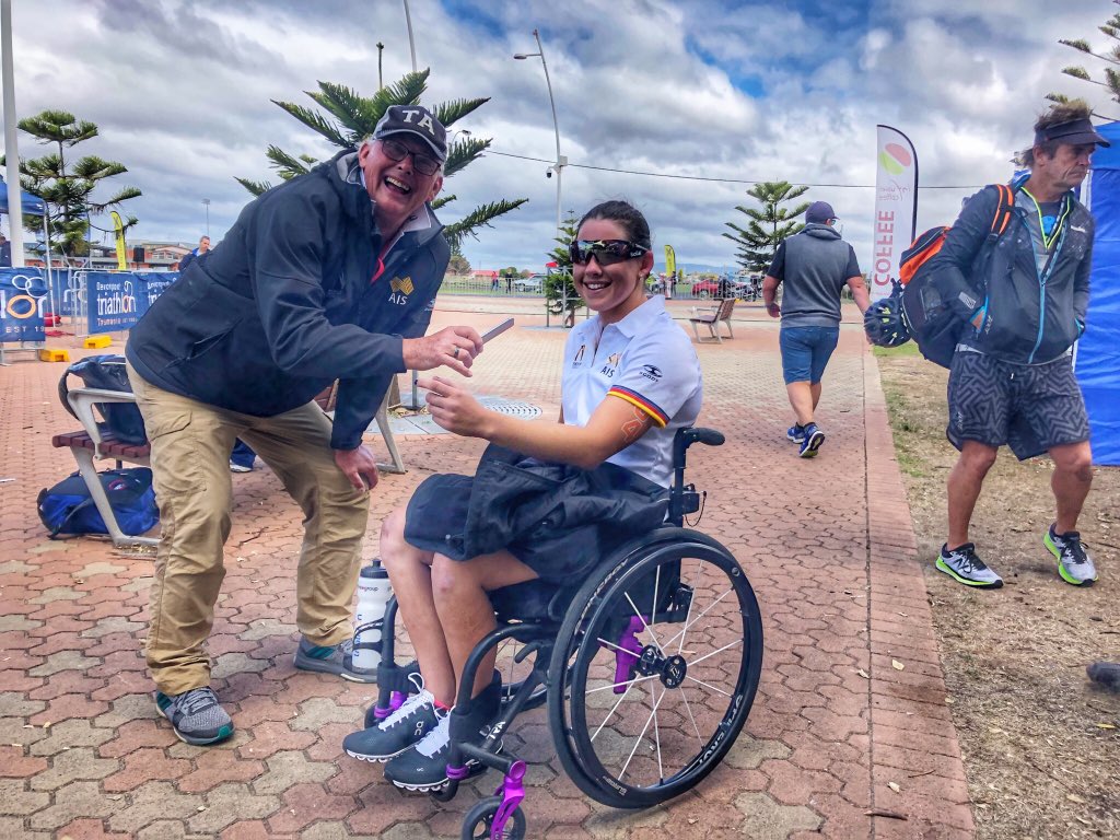 mrdaverobbo's tweet photo. .@hansonmedia doing what he does best. Chatting here with emerging Para-Triathlon star Lauren Parker for another @TriAustralia literary masterpiece!
#DevonportTri https://t.co/QOgAbgDFYZ