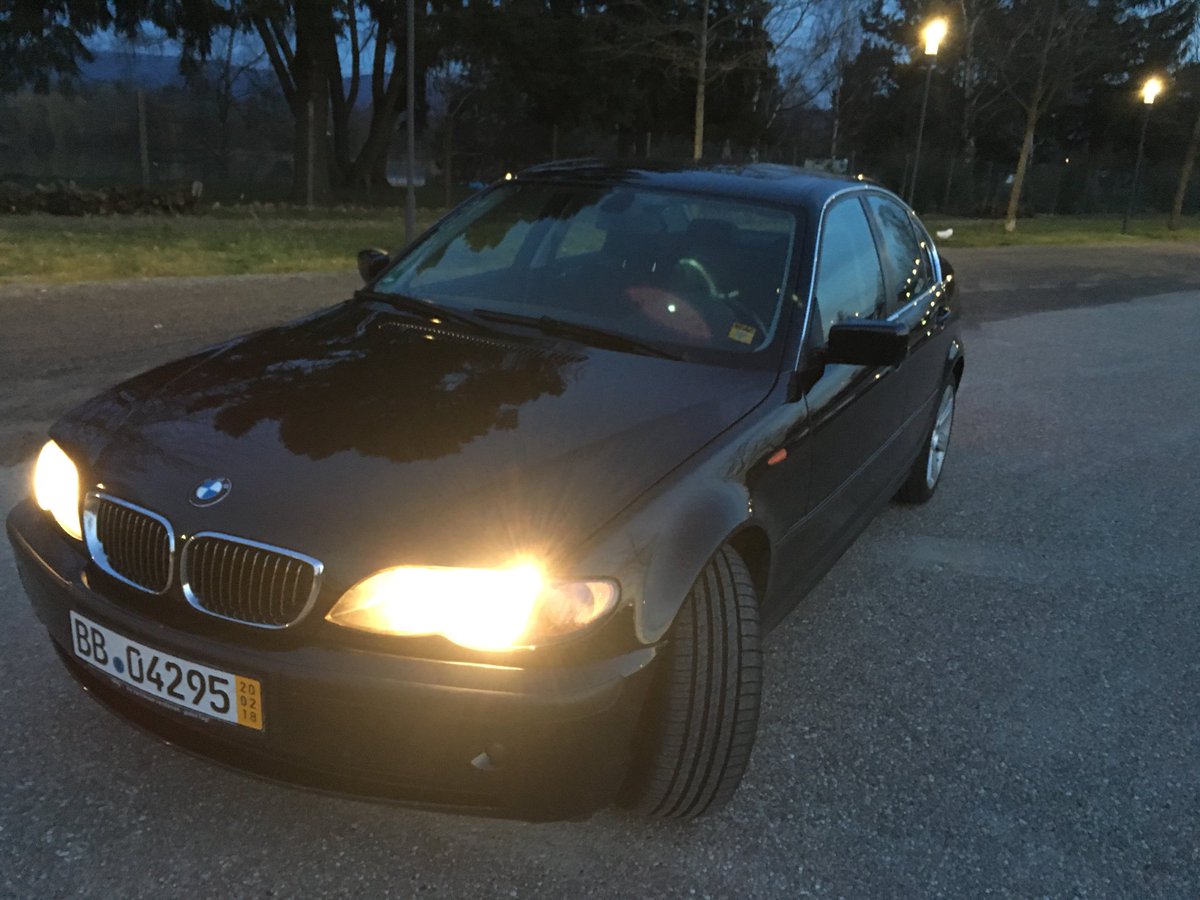 Kohminator2's tweet photo. Gestern habe ich mir mein erstes eigenes Fahrzeug gekauft. 
@BMW 320i E46 https://t.co/IMnhsVjHSc