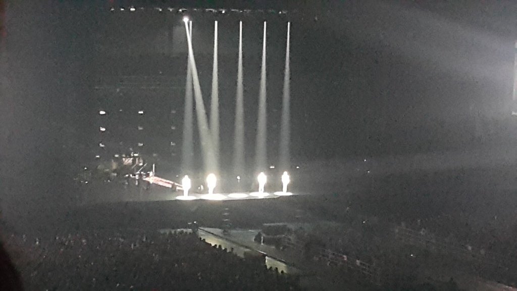 stasiamalinovsk's tweet photo. #SHINeeWORLDTHEBEST2018 
не забывайте его https://t.co/ddgHBgtx2A